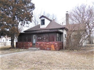 203 E 5th St, Dewey, OK 74029