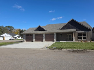 2016 Forest Ct, Saint Cloud, MN 56303