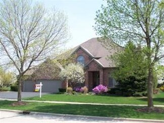 4332 Clearwater Ln Unit 2, Naperville, IL 60564