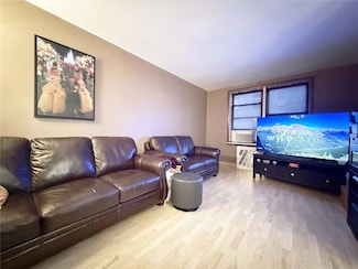 3655 Shore Pkwy Unit 2J, Brooklyn, NY 11235