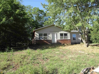 2705 Village Green Ln, Macon, GA 31206
