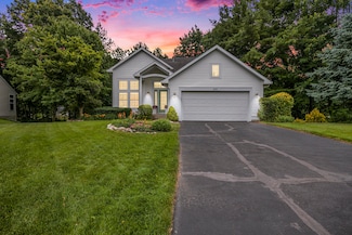 270 Silver Ridge Dr, Holland, MI 49424