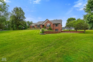 12196 N Beth Ann Dr, Camby, IN 46113