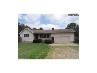 11633 Sharrott Rd, North Lima, OH 44452