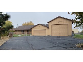 74975 Washington Ln, Irrigon, OR 97844