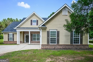 332 Southgate Dr, Locust Grove, GA 30248