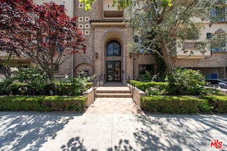 12026 Hoffman St Unit 204, Studio City, CA 91604