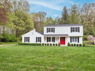 110 Walnut Ridge Dr, Pittsburgh, PA 15238