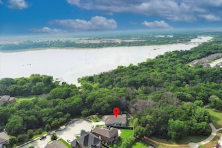 901 Freesia Dr, Little Elm, TX 75068