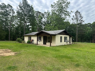 282 Sourwood Rd, Georgiana, AL 36033