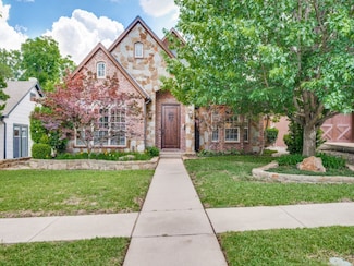3917 W 6th St, Fort Worth, TX 76107