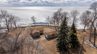 5591 Wildwood Ave, Isle, MN 56342