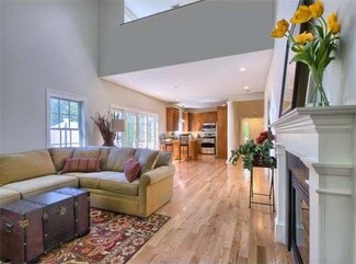 20 Hannah Brook Waye Unit 11, Marshfield, MA 02050