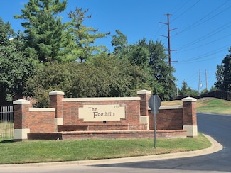 350 S Wildwood Dr Unit 6, Branson, MO 65616