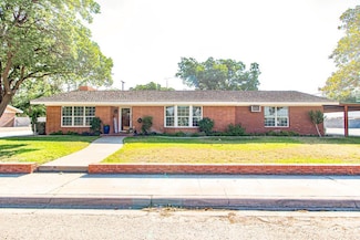 1404 S Eric Ave, Monahans, TX 79756