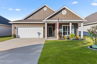 7745 Coral Ln, Ocean Springs, MS 39564