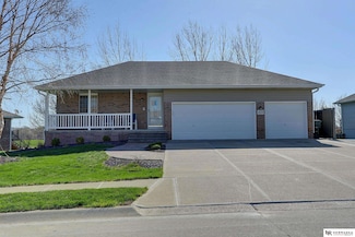 10419 N 150th St, Bennington, NE 68007