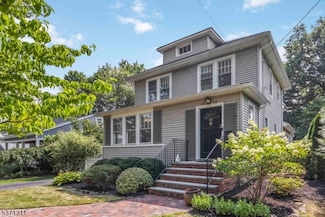 93 Lafayette Ave, Chatham, NJ 07928
