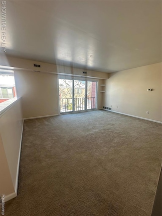 602 Sunset Ln, Saint Clair Shores, MI 48082