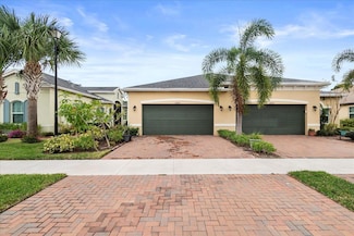 12842 SW Lake Fern Cir, Port Saint Lucie, FL 34987