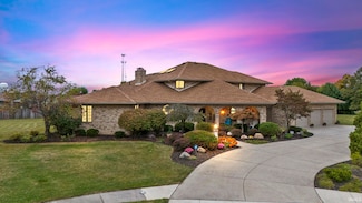 15 Saint Emily Dr, Huntington, IN 46750