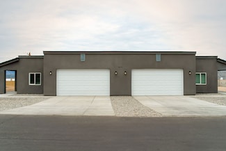 1675 Turquoise Rd, Bullhead, AZ 86442