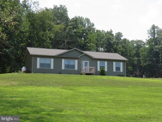 90 Landis Store Rd, Boyertown, PA 19512