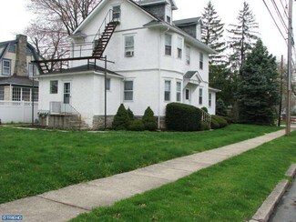 801 14th Ave, Prospect Park, PA 19076