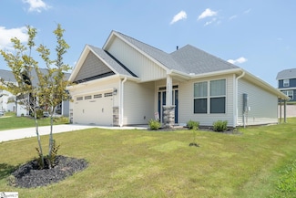 7038 Langdale Ct, Greer, SC 29651