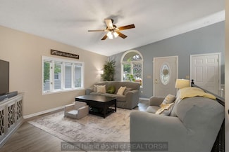 1409 N Lafayette Ave, Grand Island, NE 68803