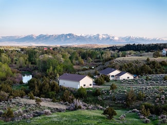 147 Ohalloran Rd W, Wilsall, MT 59086