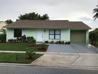 5731 Ithaca Cir E, Lake Worth, FL 33463
