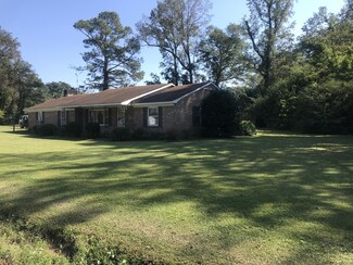 875 Hallsville Rd, Beulaville, NC 28518