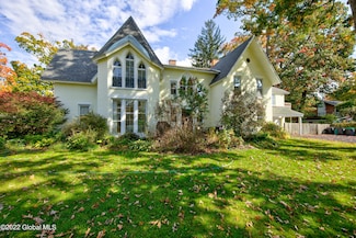 21 Park Place Unit 1, Saratoga Springs, NY 12866