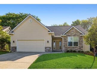4705 Sawyers Dr, Des Moines, IA 50310