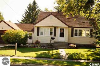 304 N Union St, Ithaca, MI 48847