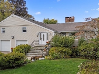 6 Tally Ho Ln, Framingham, MA 01701