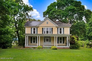 105 W Wayne St, Fremont, NC 27830