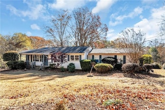 15756 Hopewell Rd, Alpharetta, GA 30004