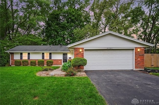 2765 Hemphill Rd, Dayton, OH 45440
