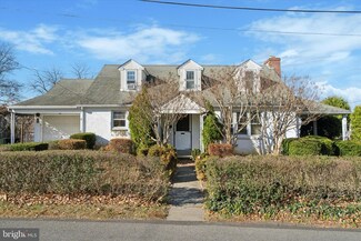 2500 Avon Rd, Ardmore, PA 19003