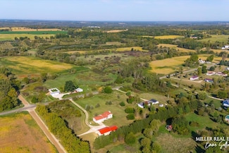 658 Mason Rd S, Nashville, MI 49073