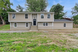24 Sol Dr, Carmel, NY 10512
