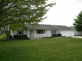 9299 E Ponderosa Dr, North Webster, IN 46555