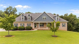 345 Friendship Ledford Rd, Thomasville, NC 27360