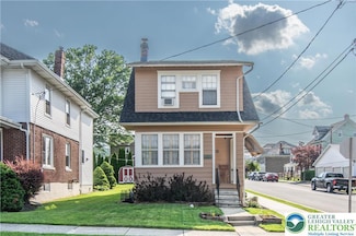 600 S Hoffert St, Fountain Hill, PA 18015