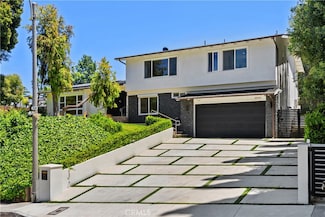 16544 Park Lane Dr, Los Angeles, CA 90049