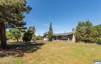 723 W 15th St, Port Angeles, WA 98363