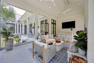 180 Vinson Rd, Bluffton, SC 29910