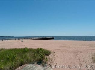 35 West Walk Unit 35, West Haven, CT 06516
